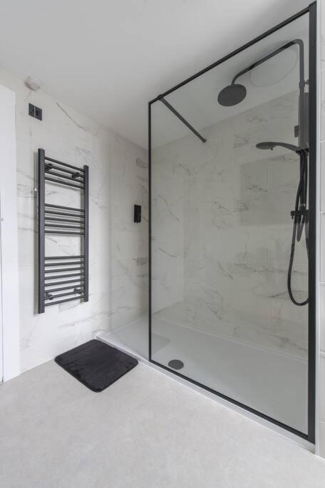 Parade Gardens Boutique Apartments- Central, Grade I Listed, 4K Tvs, Hidden Views Bath Bagian luar foto