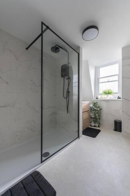 Parade Gardens Boutique Apartments- Central, Grade I Listed, 4K Tvs, Hidden Views Bath Bagian luar foto
