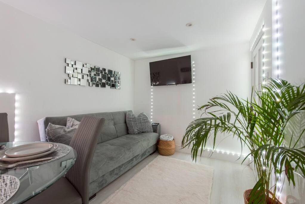 Parade Gardens Boutique Apartments- Central, Grade I Listed, 4K Tvs, Hidden Views Bath Bagian luar foto